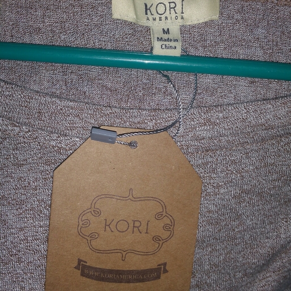 "Kori America" Long Sleeved Knit Jersey Sz M - Picture 3 of 3